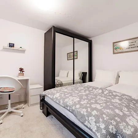 Aparthotel Albert Residence Brasov 3*